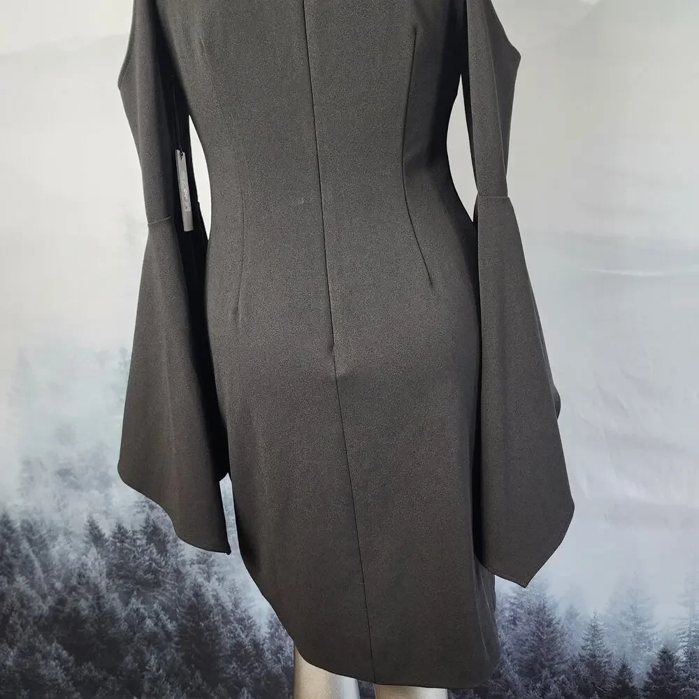 NWT Vince Camuto Artistic Muse Cold-Shoulder Bell Sleeve Black Dress | Small